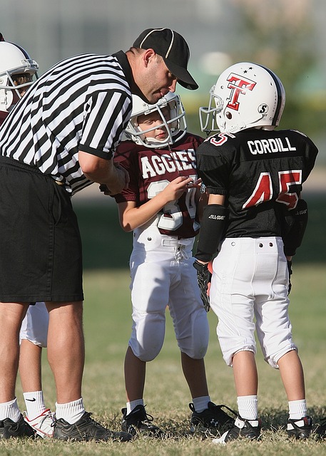 湖人队挑战新灰熊，莫兰特的球队在比赛中显露“基本功不足”.